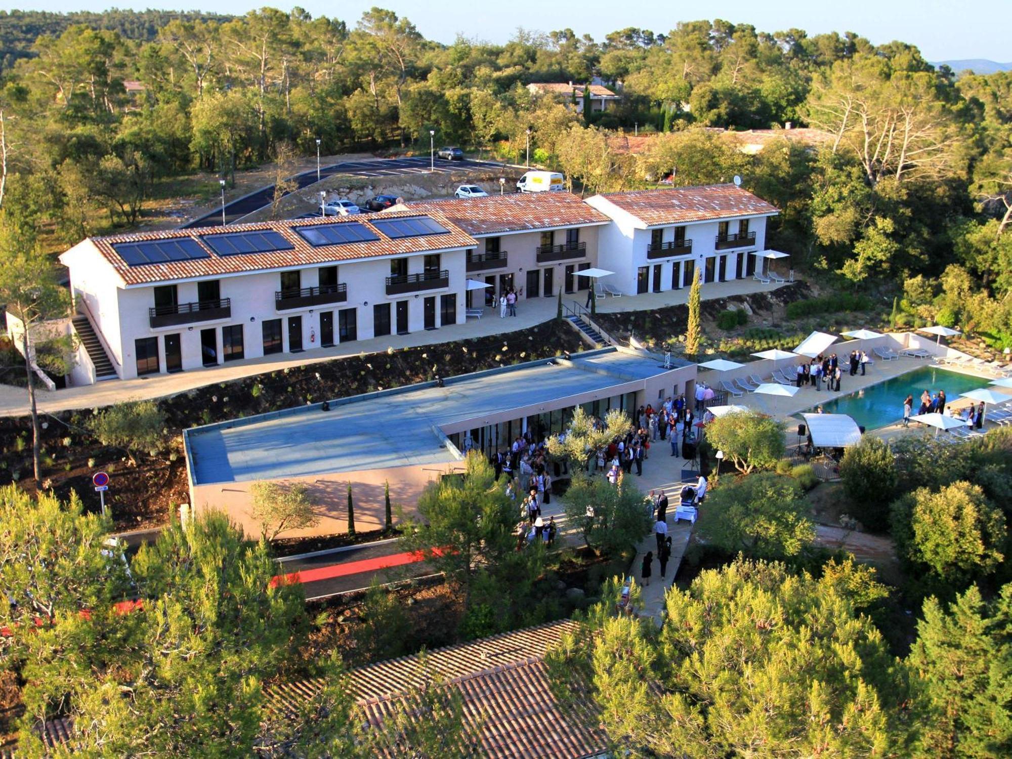 Mercure Brignoles Golf De Barbaroux & Spa Екстериор снимка