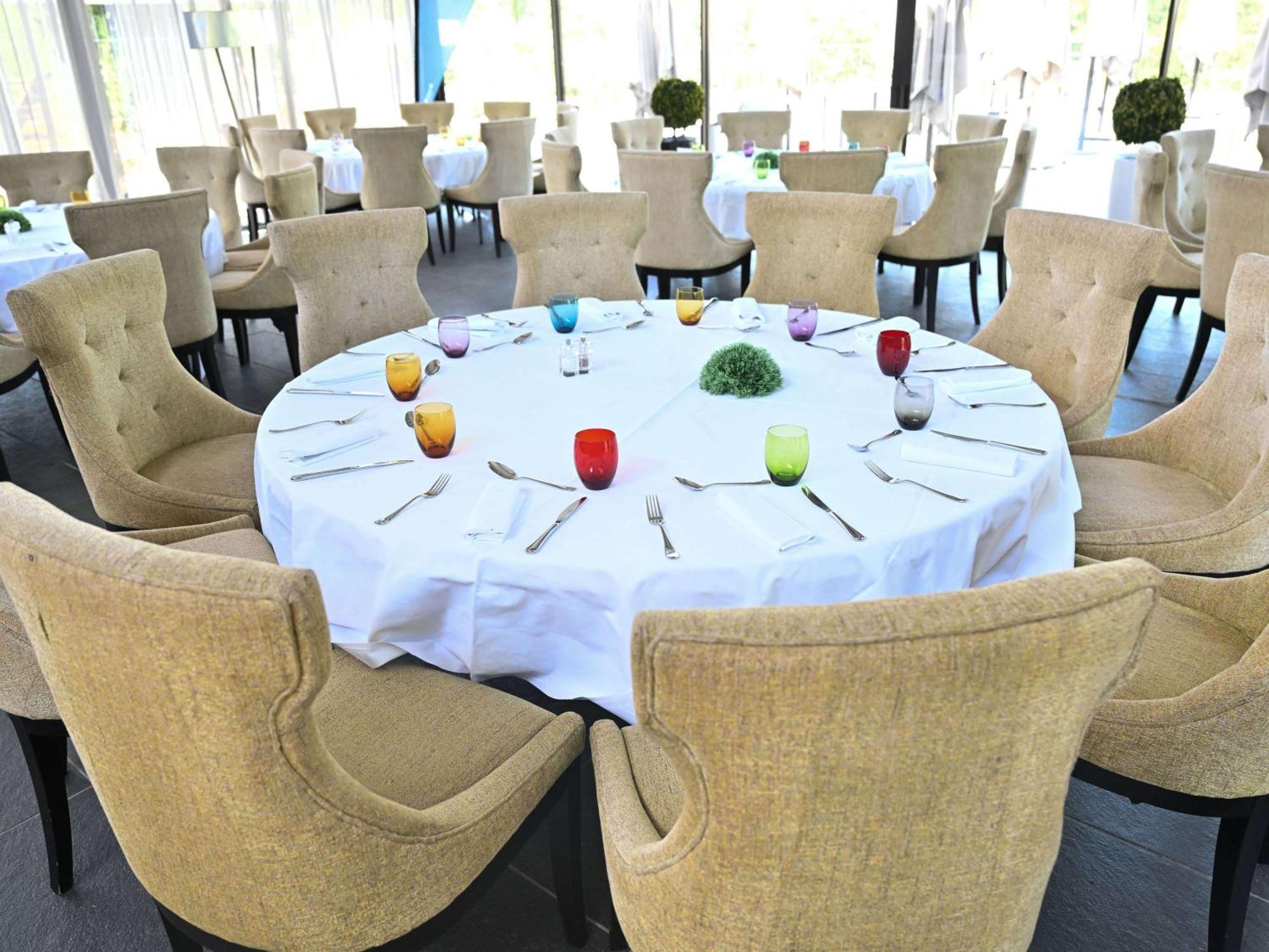Mercure Brignoles Golf De Barbaroux & Spa Екстериор снимка