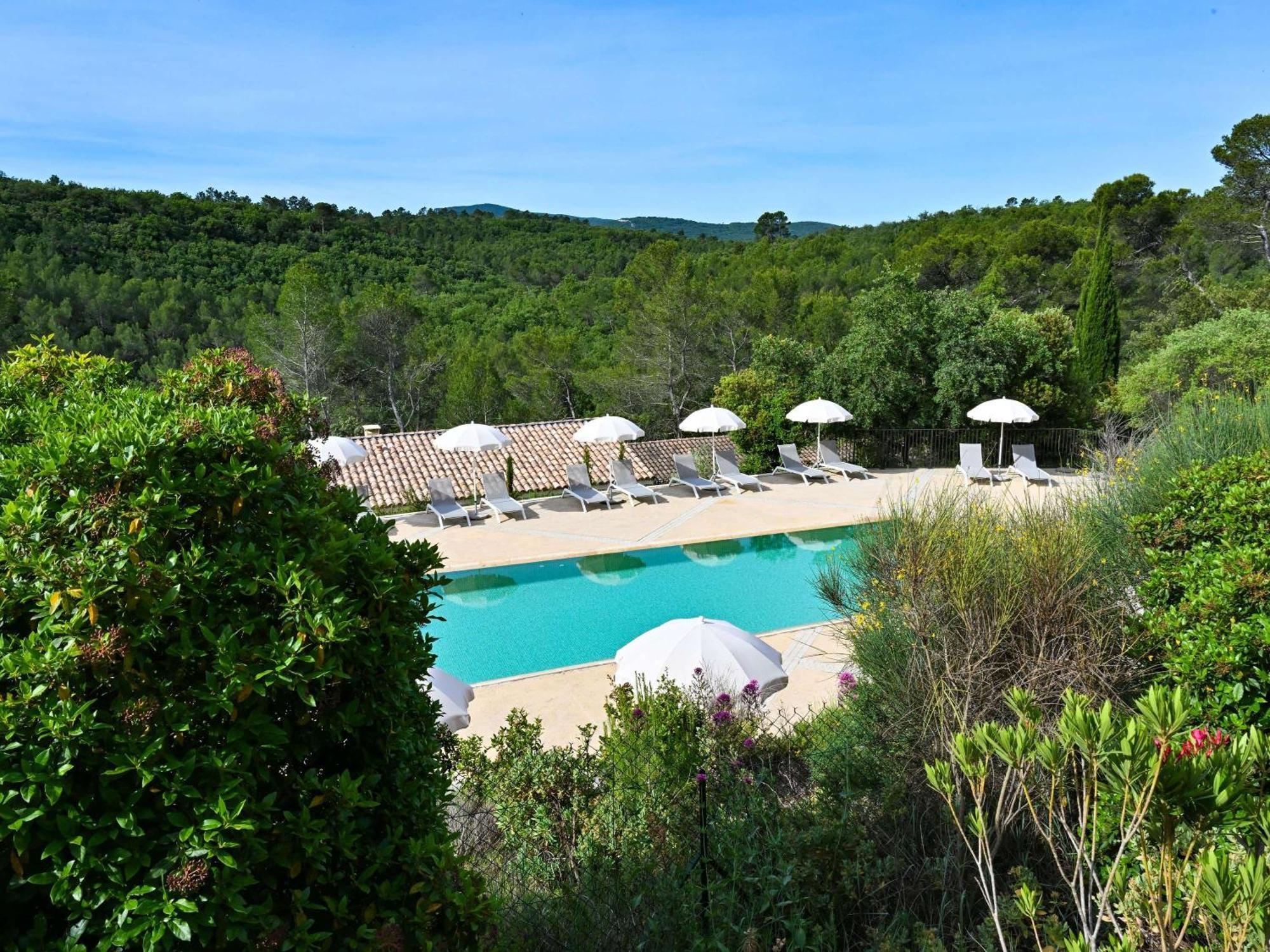 Mercure Brignoles Golf De Barbaroux & Spa Екстериор снимка