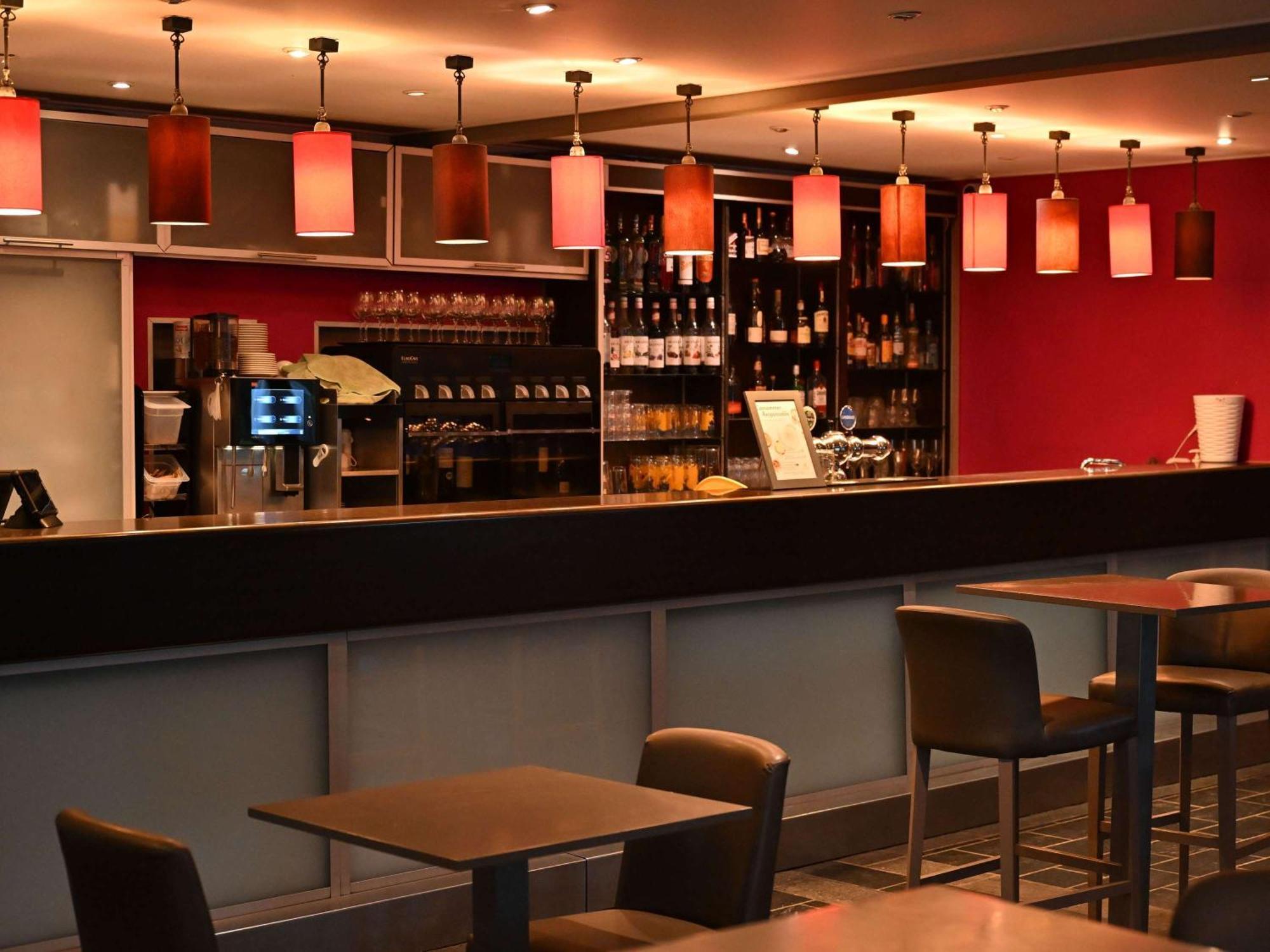 Mercure Brignoles Golf De Barbaroux & Spa Екстериор снимка